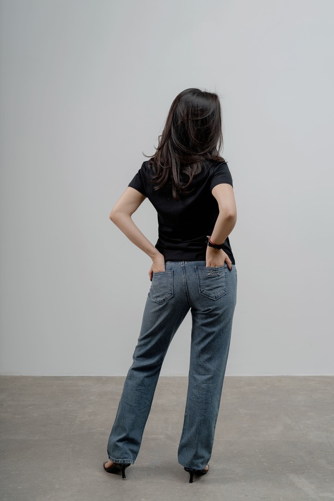 Футболка Черный Футболки Одежда Женщинам