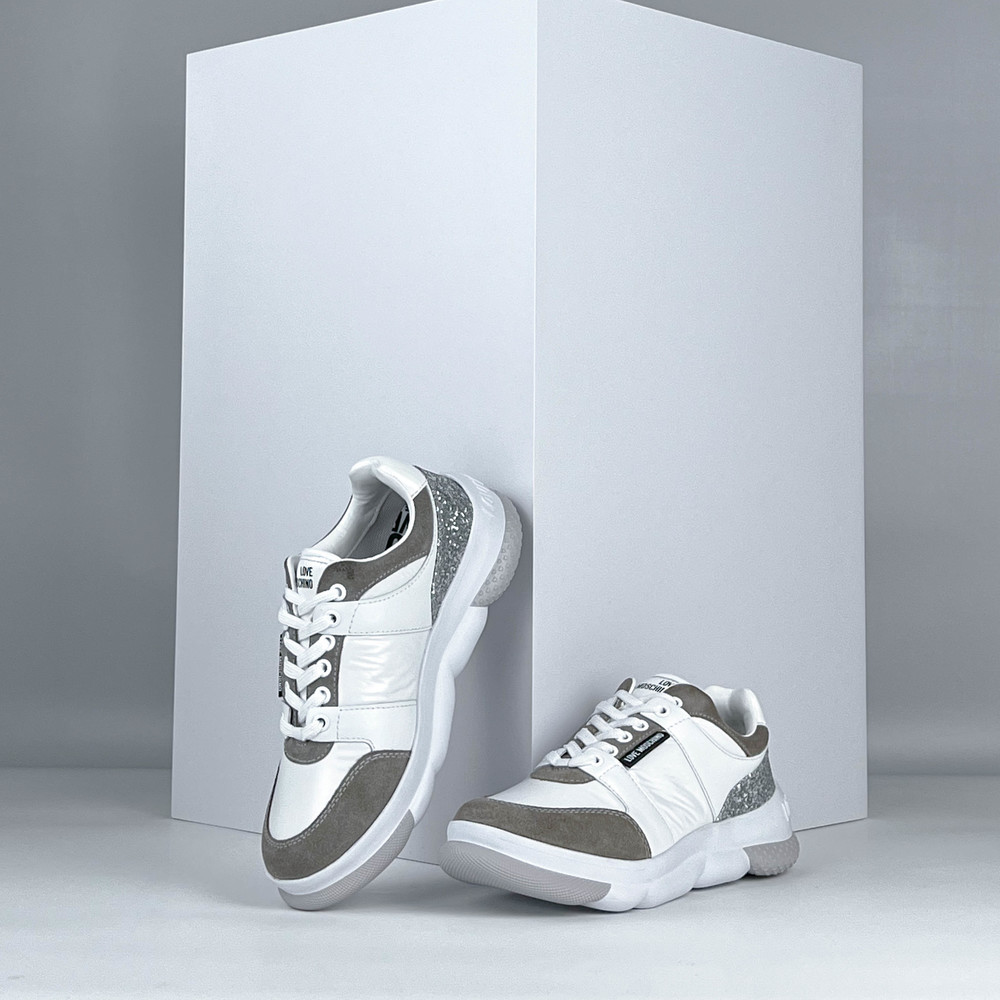 Кроссовки Бежевый Кроссовки Обувь Женщинам