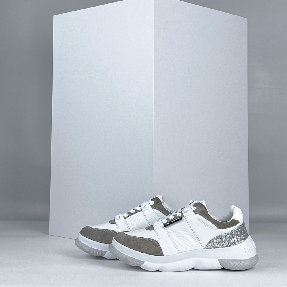 Кроссовки Бежевый Кроссовки Обувь Женщинам