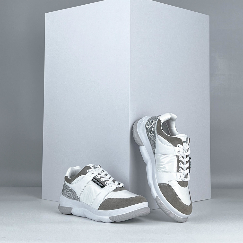 Кроссовки Бежевый Кроссовки Обувь Женщинам