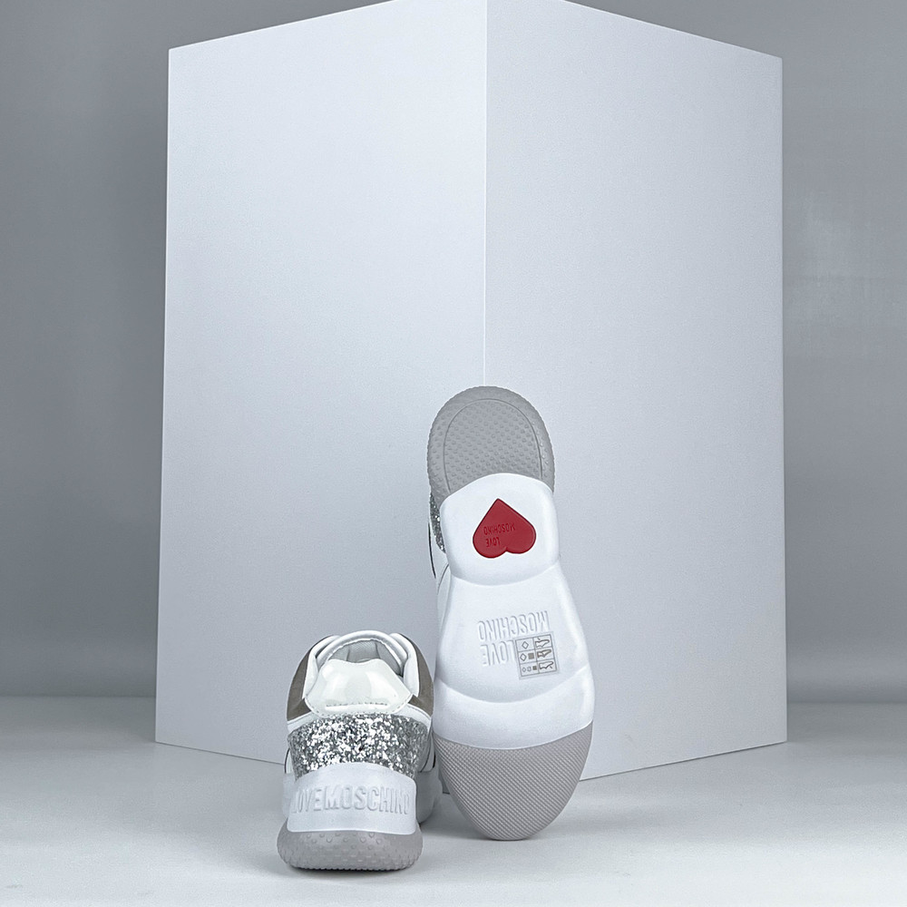 Кроссовки Бежевый Кроссовки Обувь Женщинам