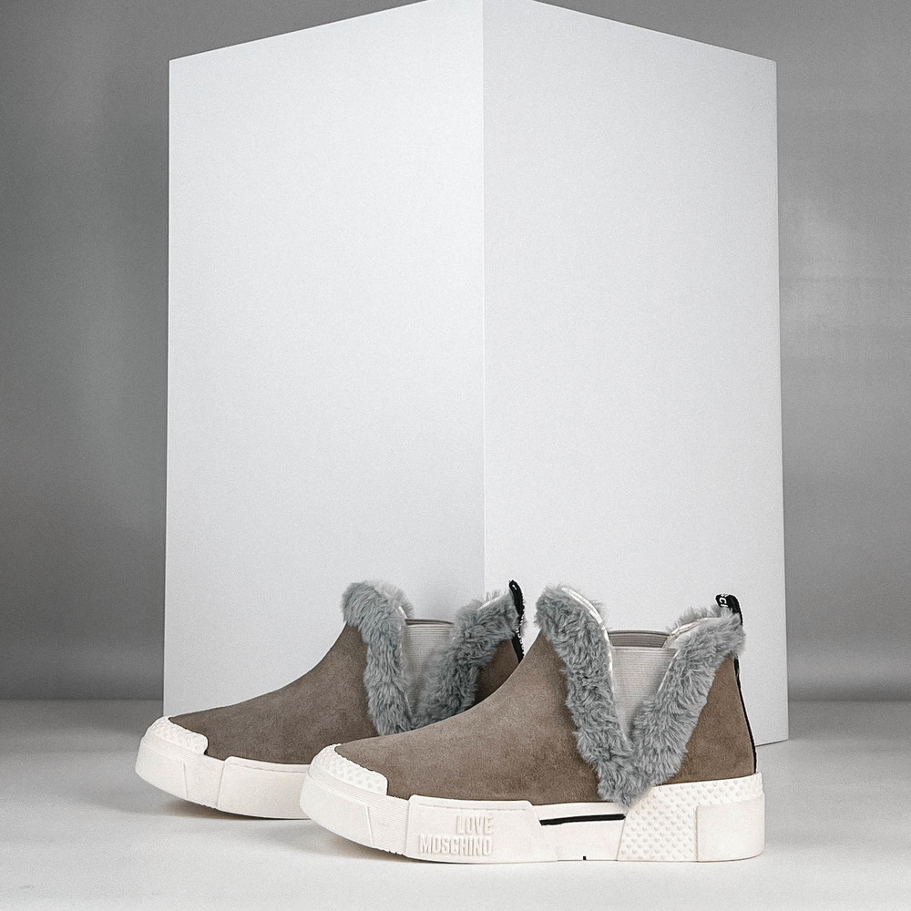 Кроссовки Бежевый Кроссовки Обувь Женщинам