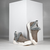 Кроссовки Бежевый Кроссовки Обувь Женщинам