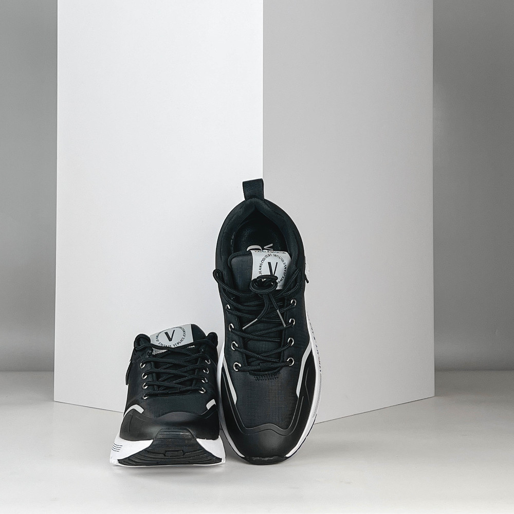 Кроссовки Черный Кроссовки Обувь Мужчинам