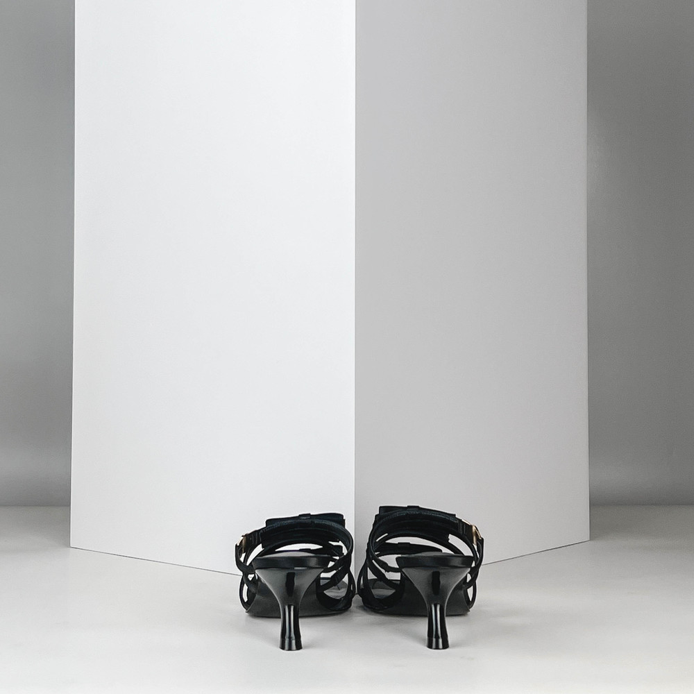 Босоножки Черный Босоножки Обувь Женщинам